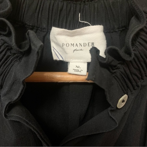 Tuckernuck Pomander Place Black Rae Blouse Size XL - Picture 4 of 11